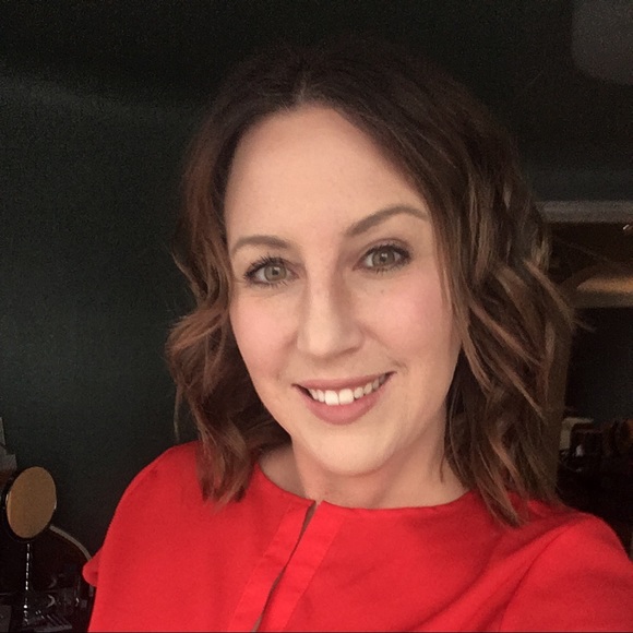 Meet your Posher, Danielle - Picture 4 of 5